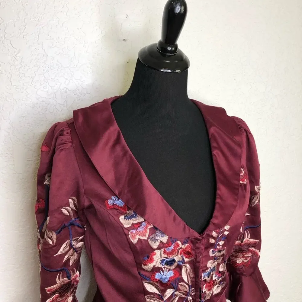 Free People maroon red embroidered floral collared hook front top size Small